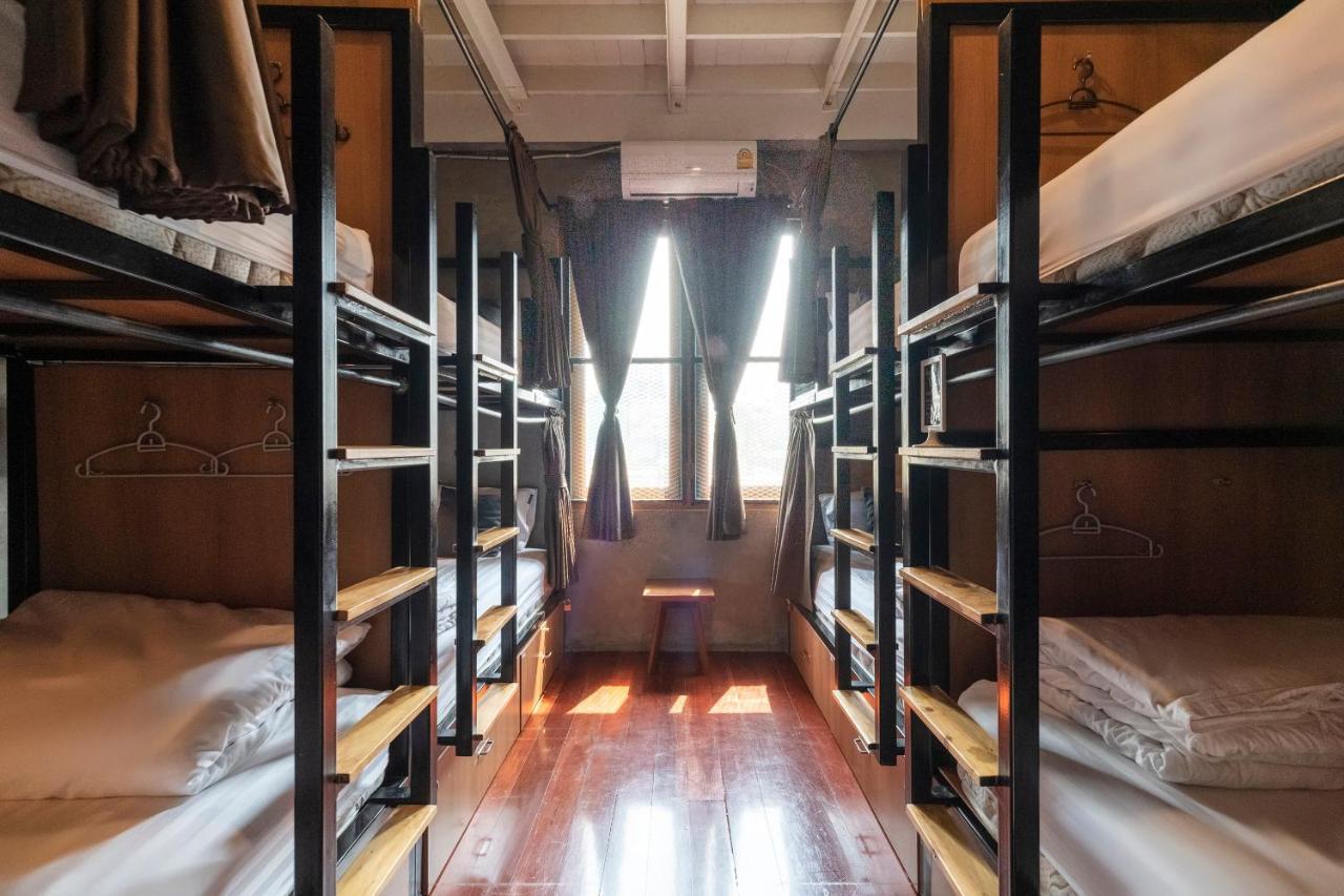 Oyo 685 Am Bed Hostel Bangkok Eksteriør billede